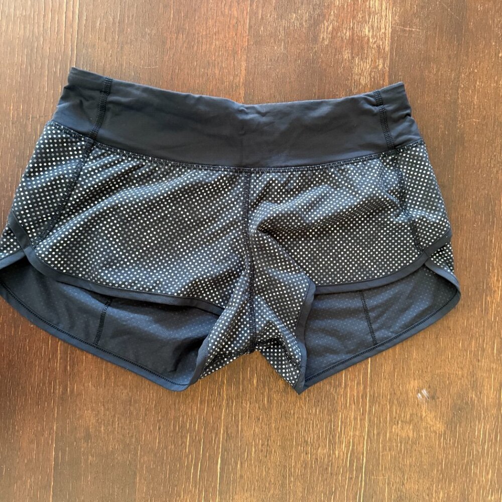 HTF GUC Lululemon Speed Short Reflective Ravish Reptile Sz4 - Picture 5 of 7